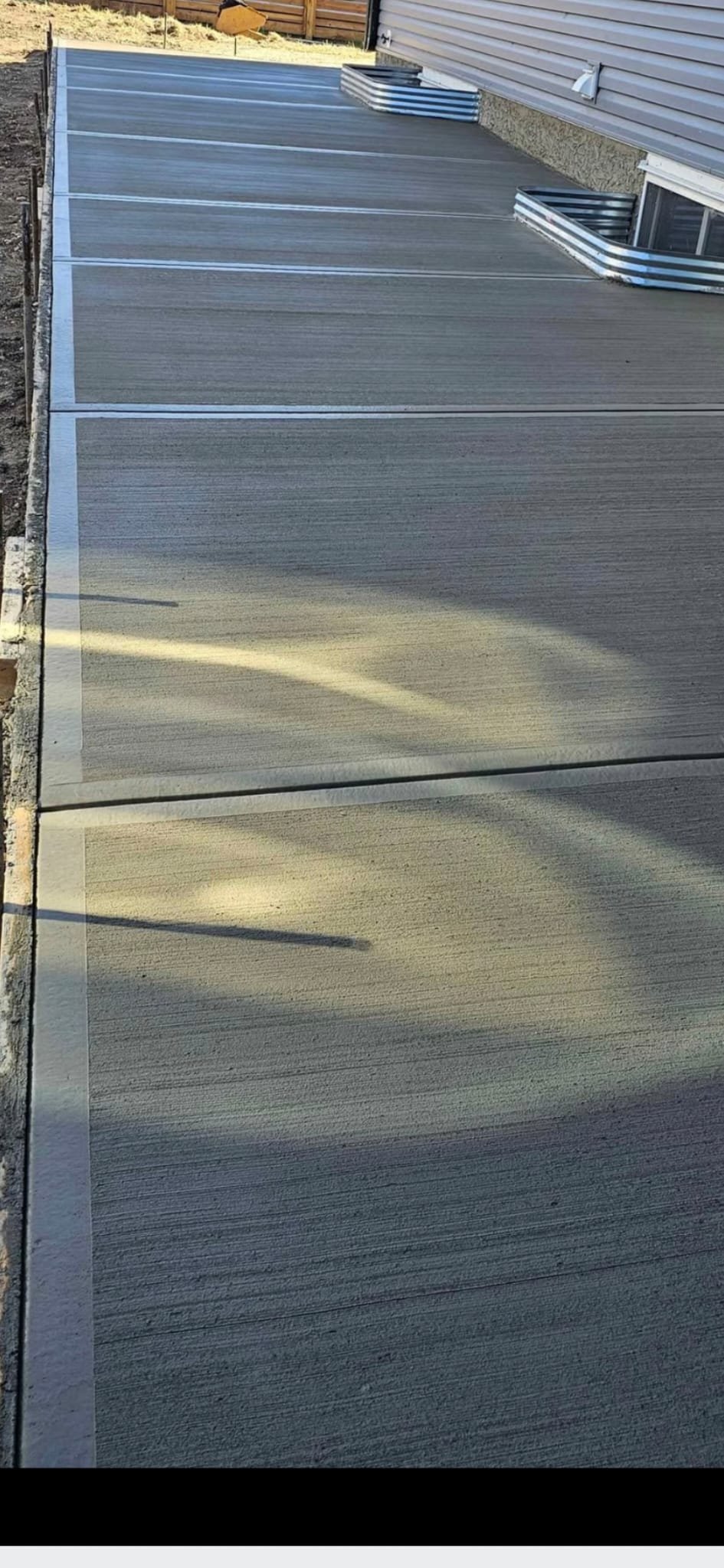 Concrete sidewalk installation